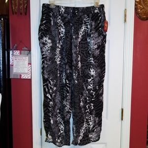 Ladies pants